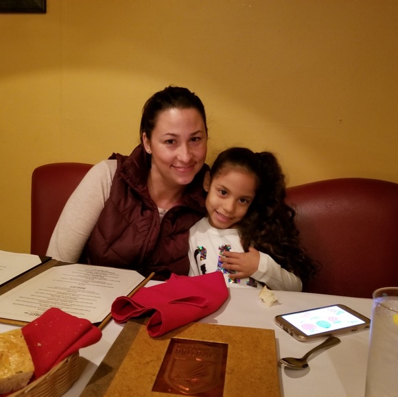 Meet your Posher, Robin - Picture 2 of 2